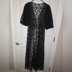 True Vintage Black Lace Peignoir